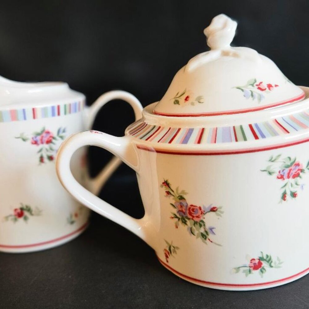 Laura Ashley "High Tea" sugar/creamer set. Made of bone china. - Picture 8 of 8